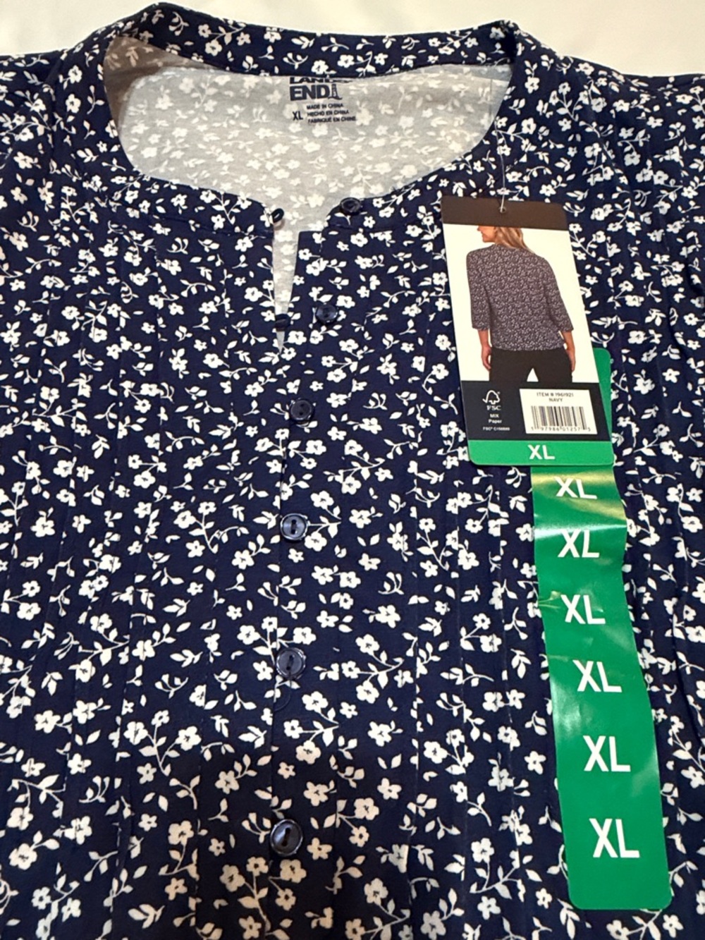 Lands’ End Pintuck 3/4 Sleeve Top XL NWT - Picture 5 of 5